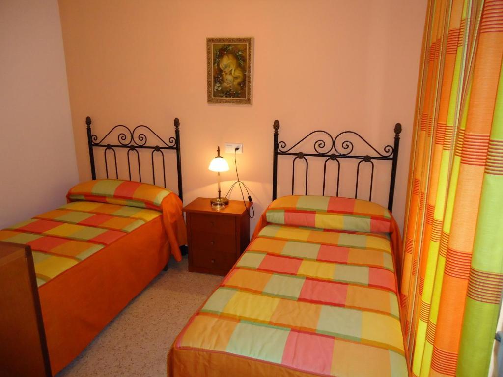 Hostal Los Claveles Baena Cameră foto